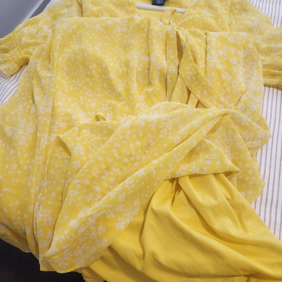 DKNY Summer Dress - Picture 6 of 8